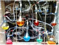 實(shí)驗(yàn)室芯片和化學(xué)