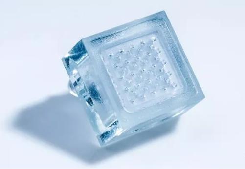 芯片降溫：一個(gè)微米級(jí)的芯片淋浴頭為芯片降溫